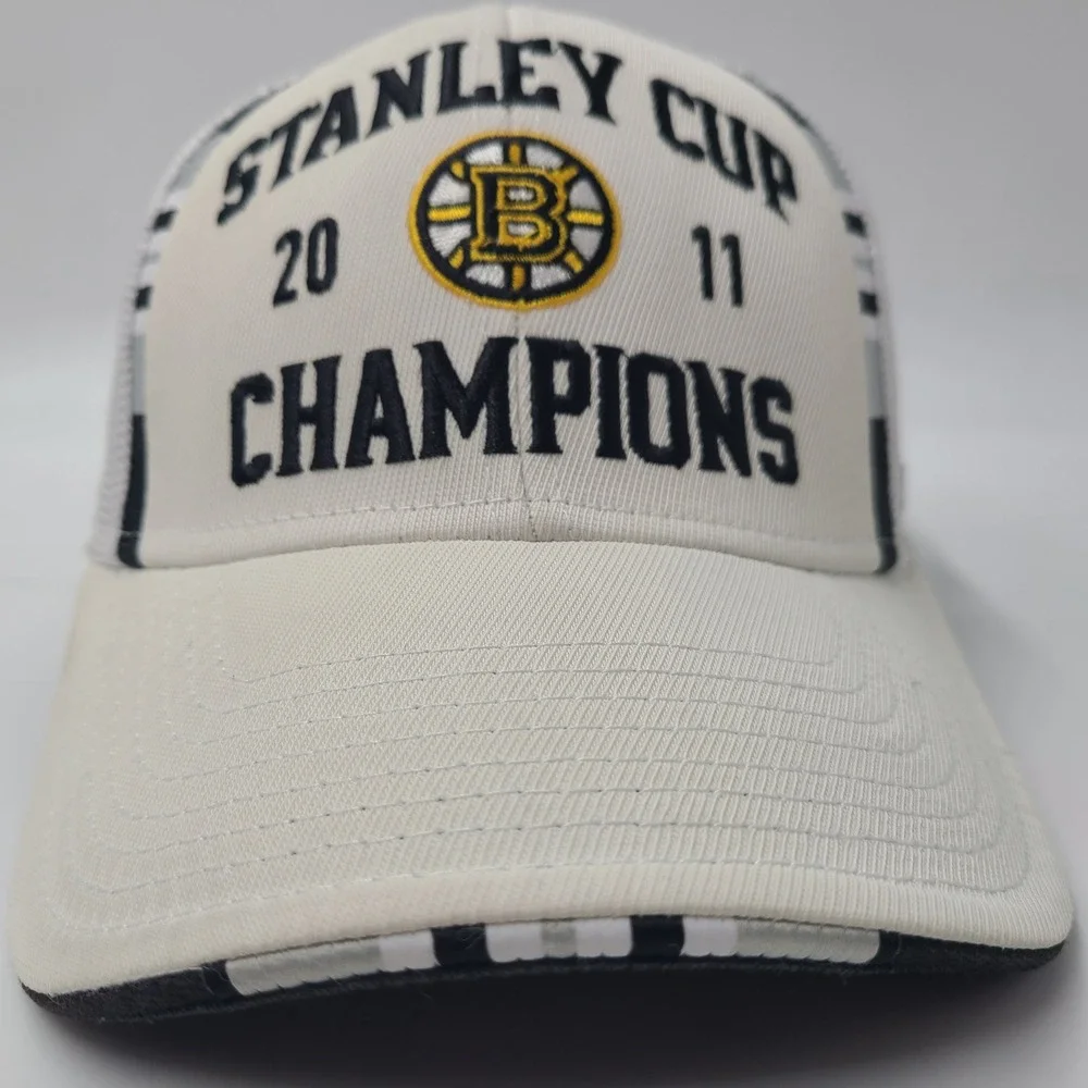 Boston Bruins Hat Fitted One Size Mesh Reebok White 2011 Stanley Cup Champions